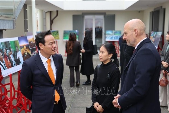 Photo exhibition in Geneva offers a closer look at Vietnam’s culture and society